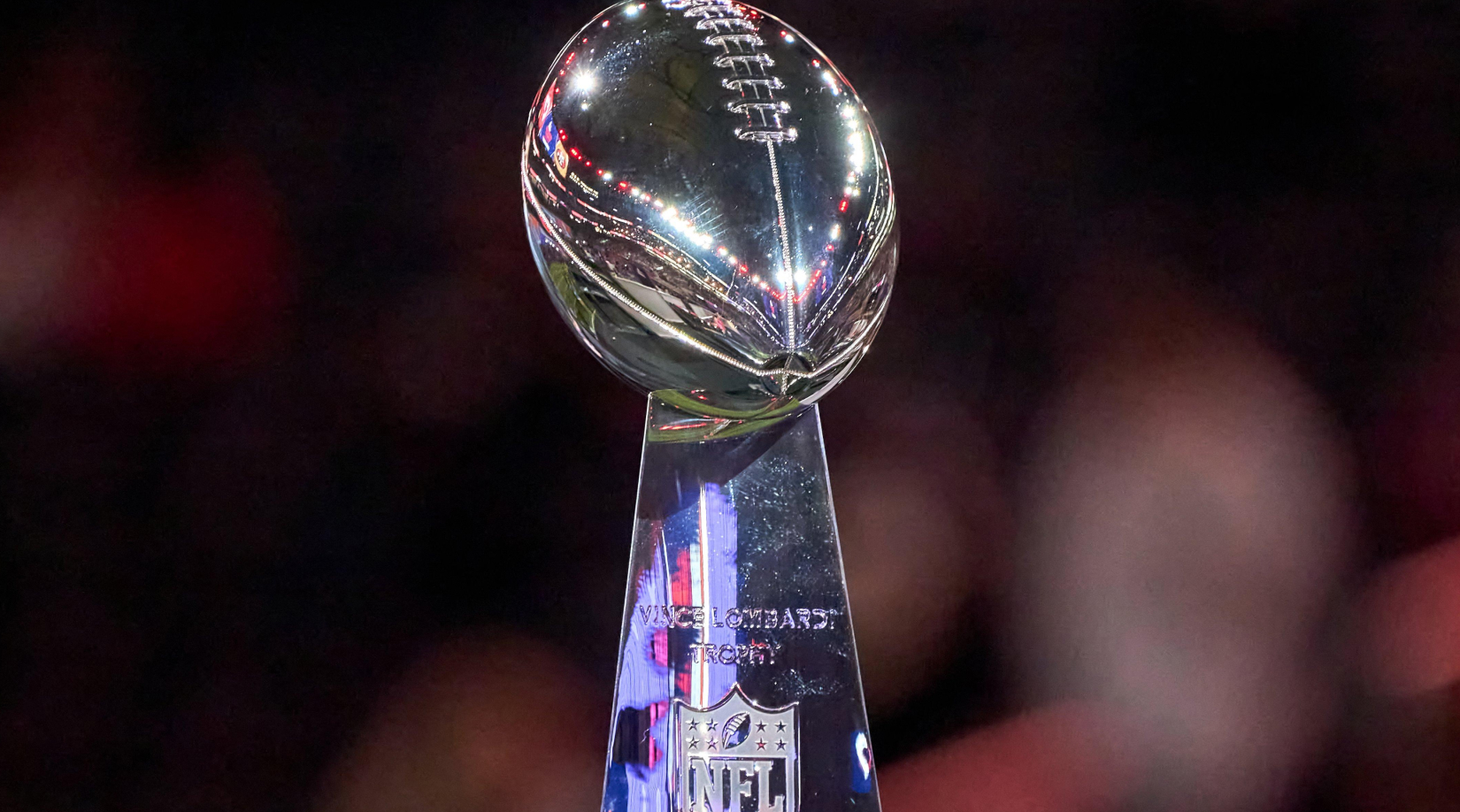 “Super Bowl”: vai “Patriots” būs pirmais bez Breidija?